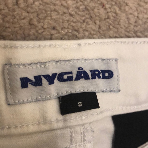 White pants - Picture 2 of 3